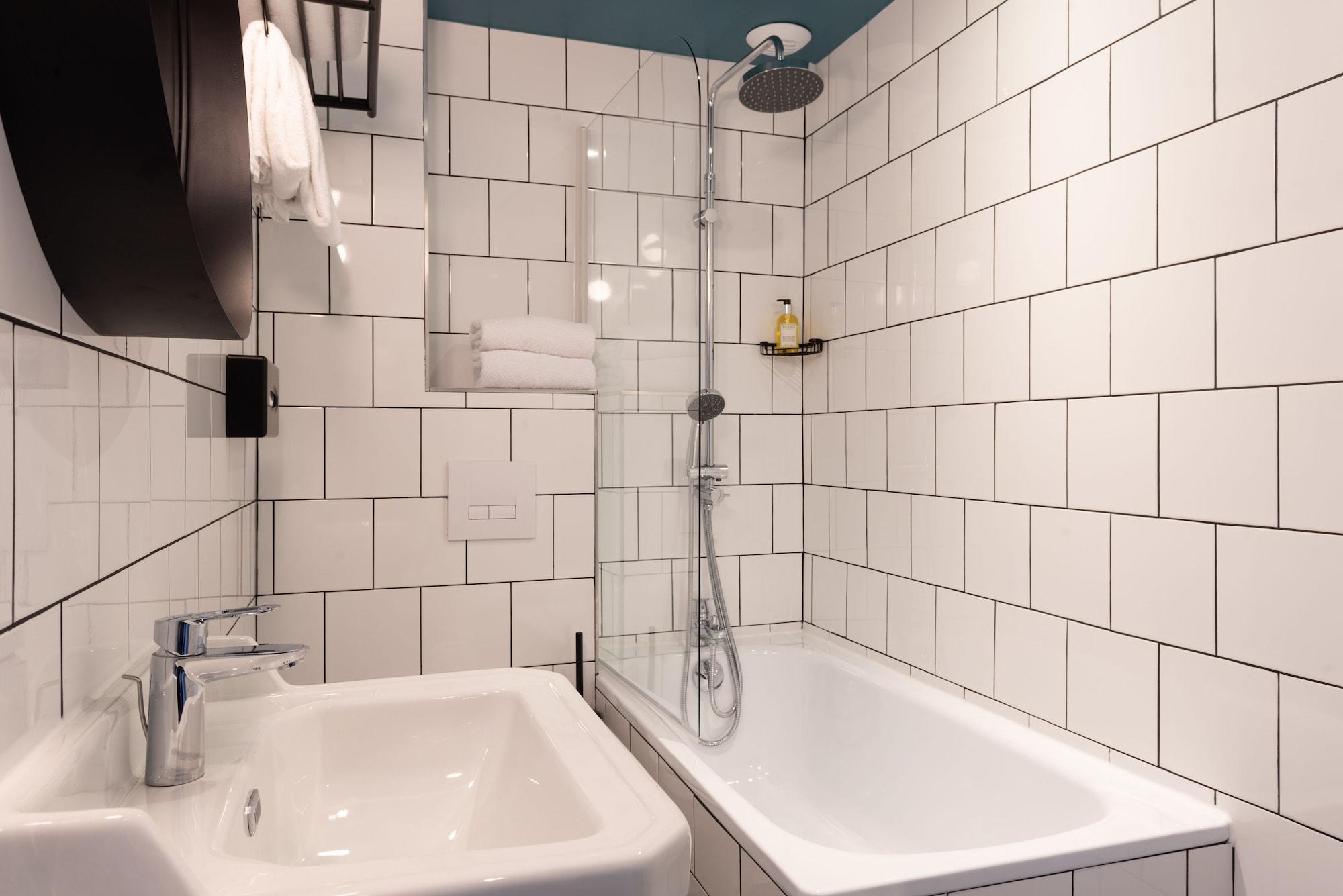 Hotel Bristol Реймс Екстериор снимка