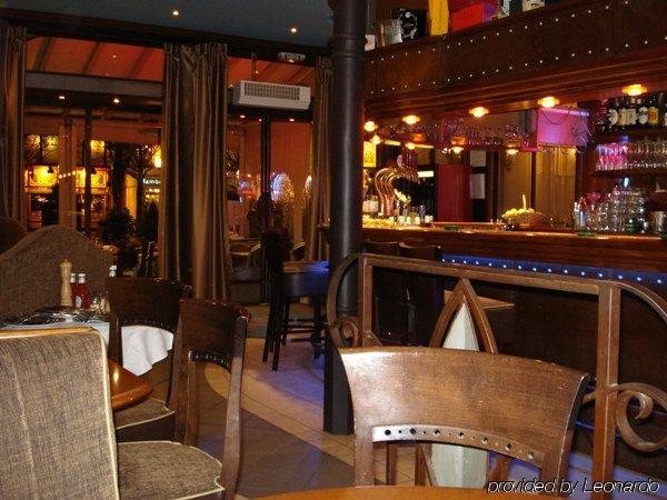 Hotel Bristol Реймс Ресторант снимка