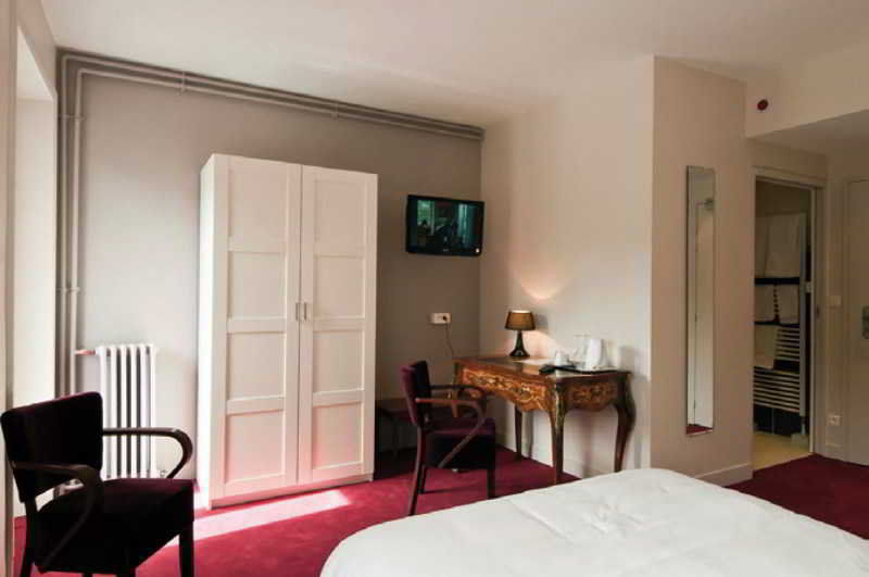 Hotel Bristol Реймс Екстериор снимка